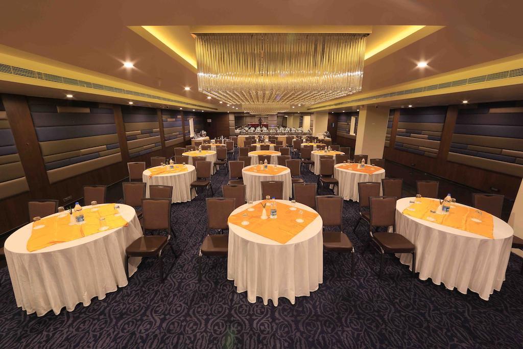 Hotel Regalia Tirupati Exterior foto